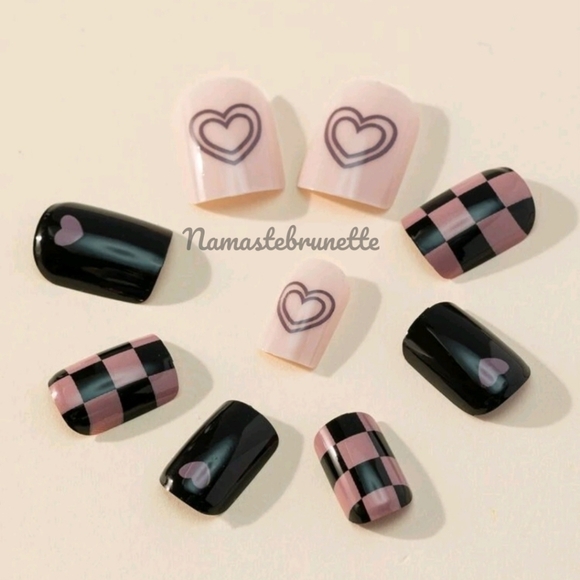 2/$16 Pink Hearts Press On Nails - Picture 4 of 16